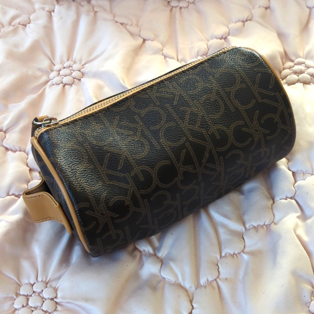 Calvin Klein Travel Cosmetics bag